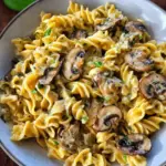 Cremige Pasta in Champignonrahmsauce (vegetarisches Rezept)