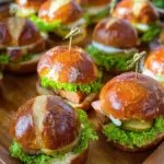 Mini Laugen Burger mit Leberkäse